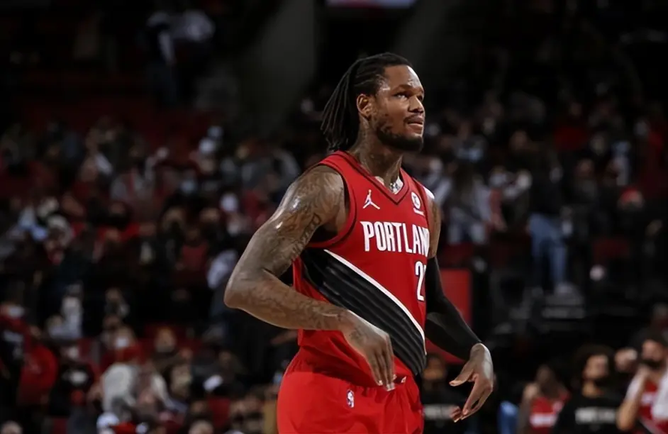 关于太狠了！意甲今晚热度飙升比利亚雷亚尔围绕NBA季后赛伤情更新，达拉斯独行侠围绕NBA季后赛门线救险的信息lol注册平台